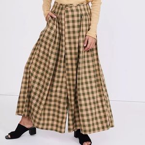 Chic Plaid Wide Leg Pants in Green and Tan